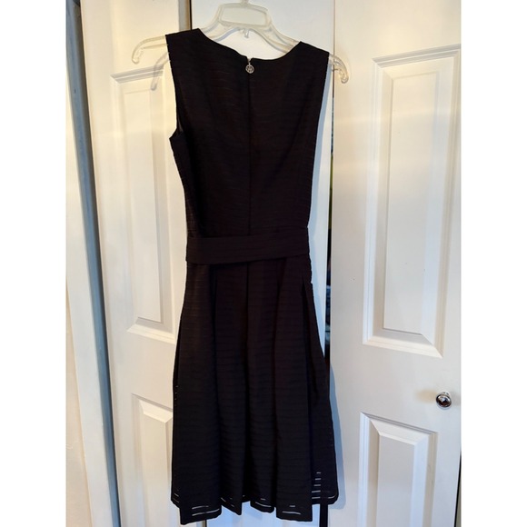 Tommy Hilfiger Fit & Flare Dress – Sheer Striped Overlay – Size 6 - Picture 4 of 5